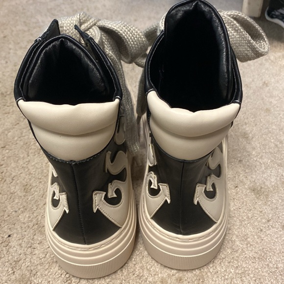 High Top Sneaker - Picture 3 of 5